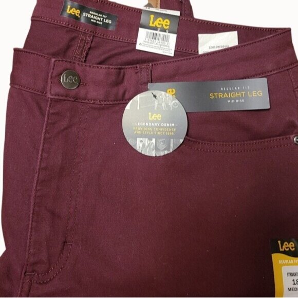 Lee Women's Straight Leg Regular Fit Pants Size 18 Medium Wine Color Mid Rise - Picture 7 of 7